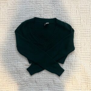 H&M green sweater